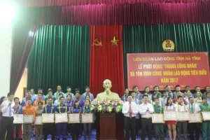 LĐLĐ tỉnh Hà Tĩnh tôn vinh công nhân lao động tiêu biểu
